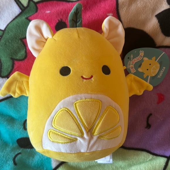 Yalitza the lemon bat squishmallow NWT - Picture 4 of 6